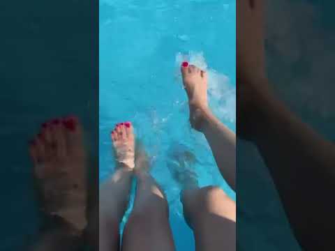 🏖️🍉🦶🏻#feet #foot #feetnail #rednailpolish #water #toe #leg #asmrsounds #tingles #tingling
