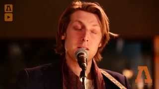 Eric Hutchinson - Tell the World - Audiotree Live chords