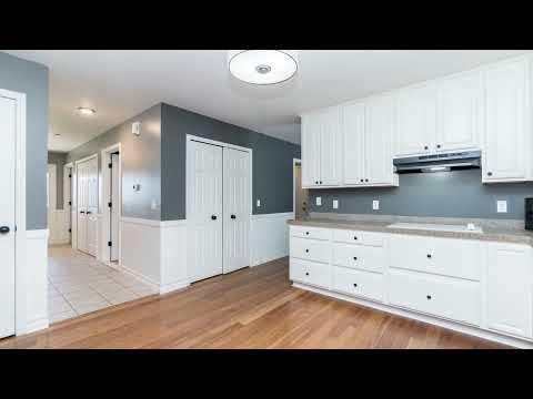 5155 Spruceview Lane, Fowlerville, MI home video tour