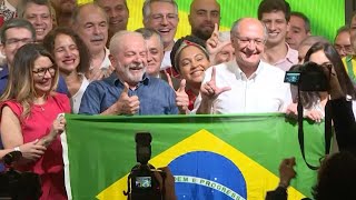 Lula inicia radioterapia após cirurgia por lesão cutânea na cabeça | AFP