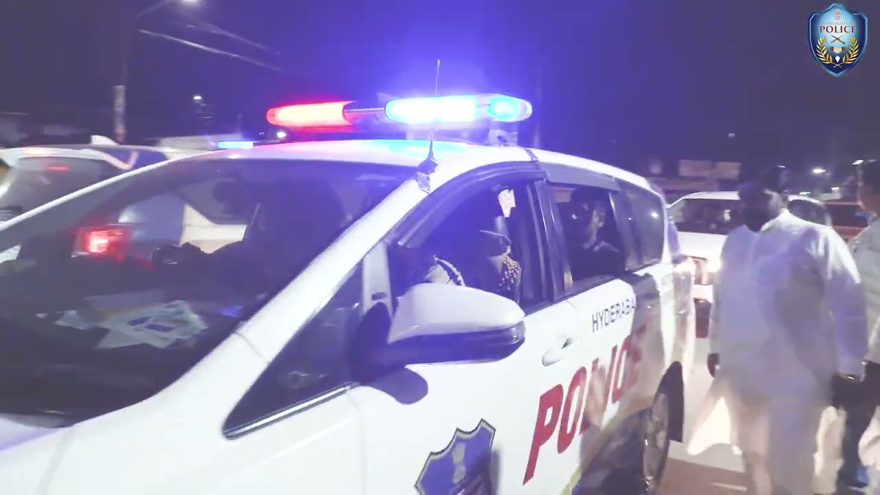 Sri V.C. Sajjanar, IPS, CP Hyd City personally conducted a midnight patrol in the South West Zone