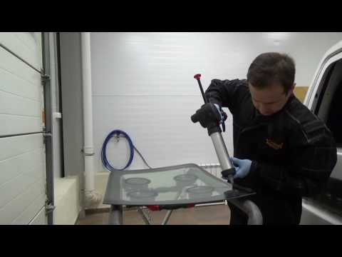 Технология вклейки стекол оборудования «Русский мастер» и материалов «HOLEX»