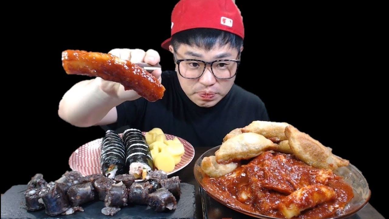 먹방 창배tv 세계에서 제일매운 부산 범일동 매떡 튀김만두 순대 김밥  맛사운드 Mukbang eating show 吃货