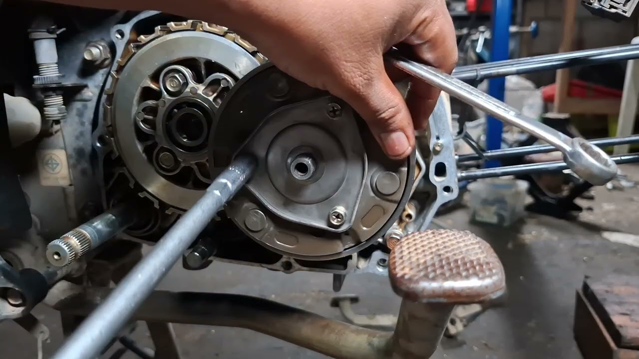 ကလပ်အုံ တပ်ဆင်တဲ့ အခါ နက်ကြပ်နည်း