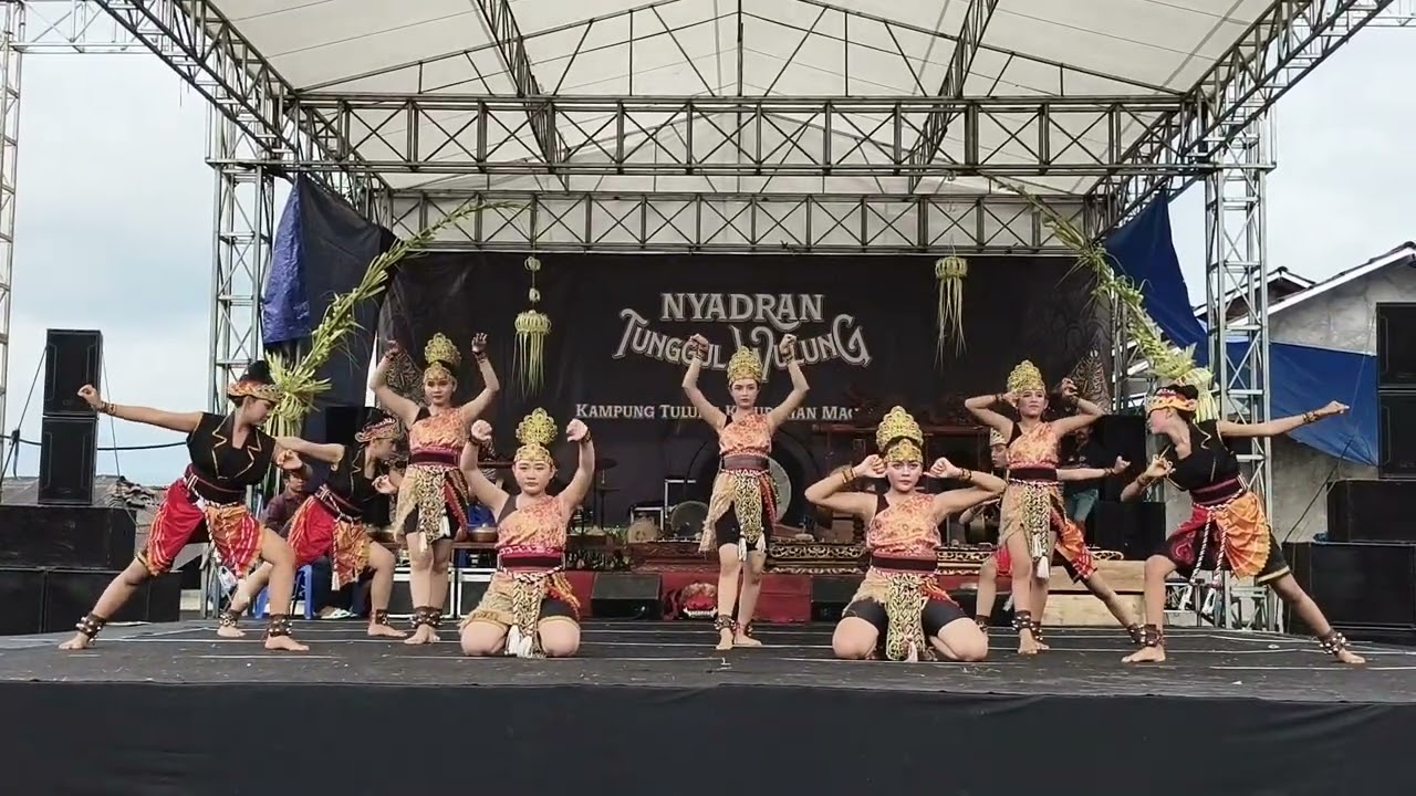 Tari banteng wareng, tampil di acara nyadran kampung tulung, kota Magelang , 2026