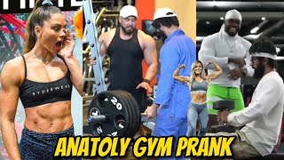 Can I clean here? #gym #gymtok #gymprank #anatoly #cleanergym #gymedi