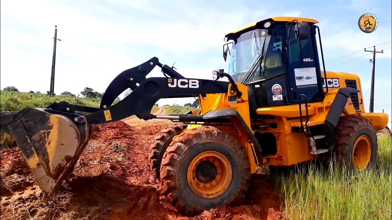PÁ CARREGADEIRA JCB 426ZX ARRUMANDO BURACO NA ESTRADA. - YouTube