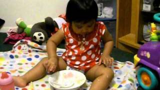 Jayjay eating.AVI