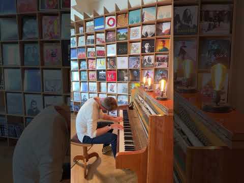 Garreth Broke - (Don't) Change (Felt Session at Neue Meister)