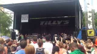 We jam out to Hawthorne Heights...
