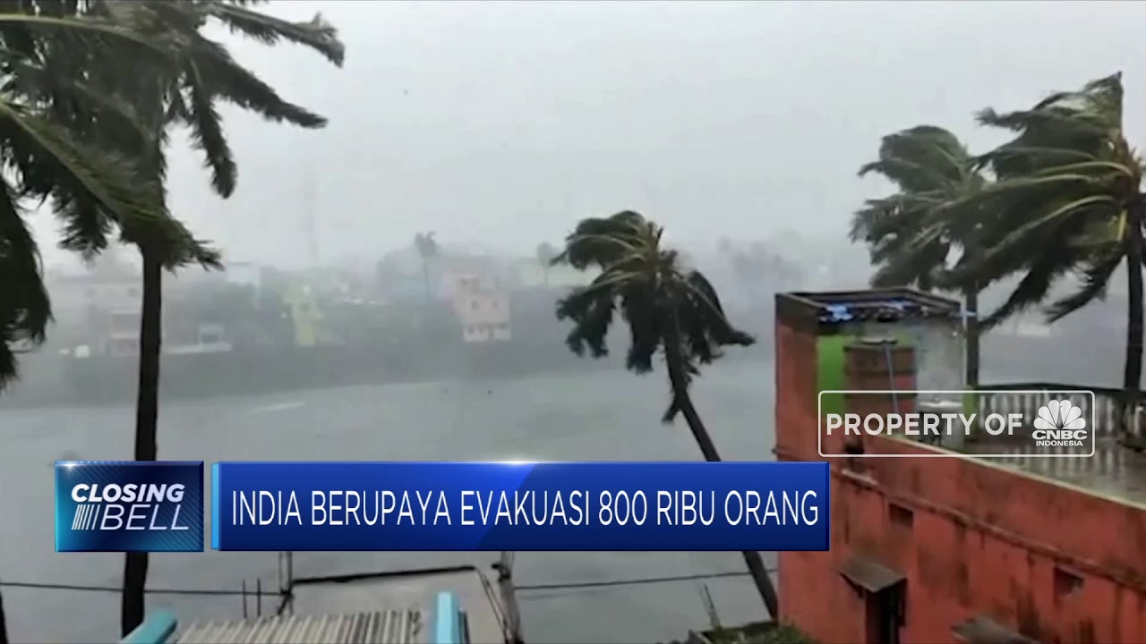 Badai Fani Melanda Pantai Timur India - YouTube