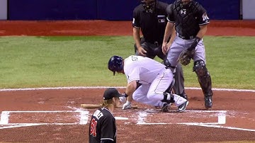 HOU@SEA: Forsythe hit in the foot by Conley