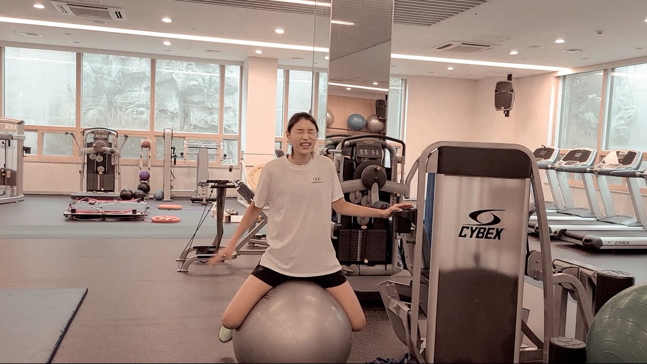 건강검진 때문에 금식하고 운동 때리는 월클 김연경(중국에서 맹활약 중)