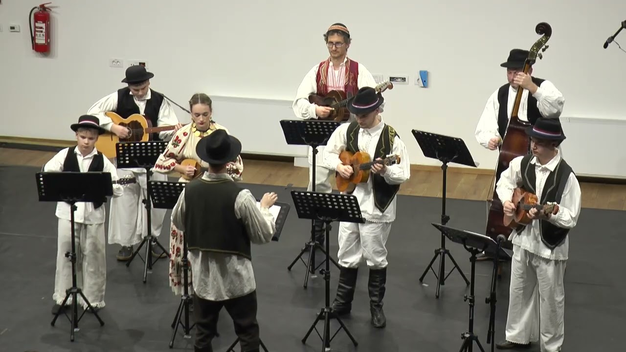 Spanish Eyes &  Besame Mucho