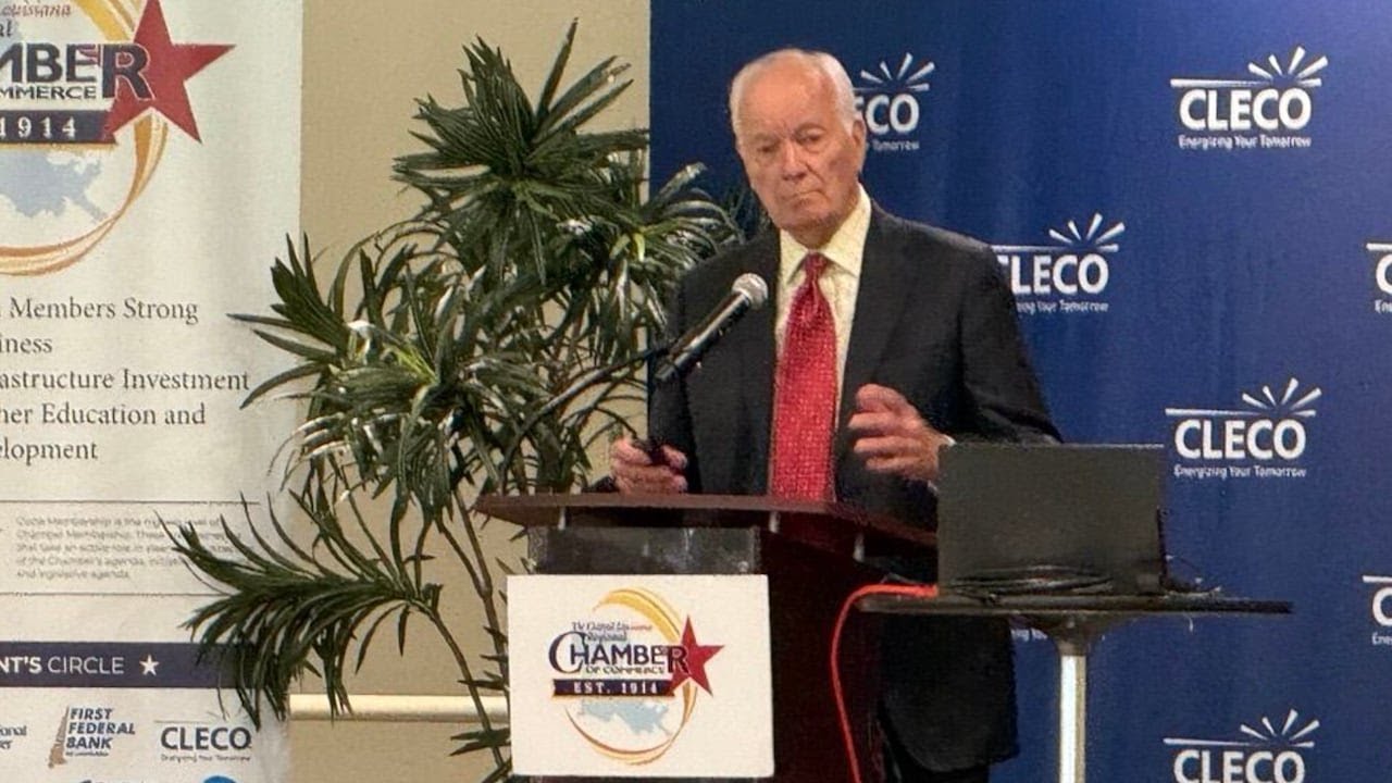 Well-known economist predicts bright future for Cenla economy