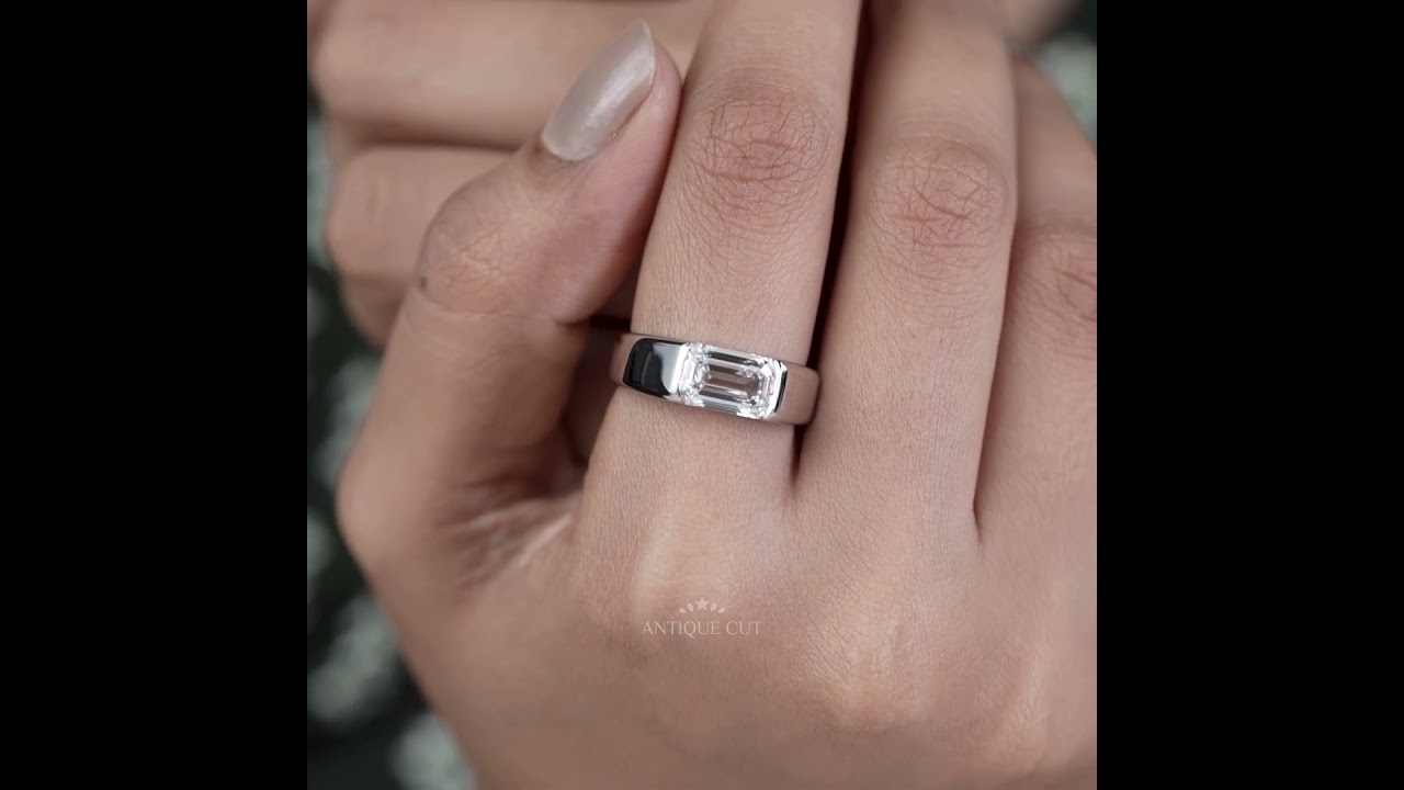 2.00ct Emerald Diamond Ring