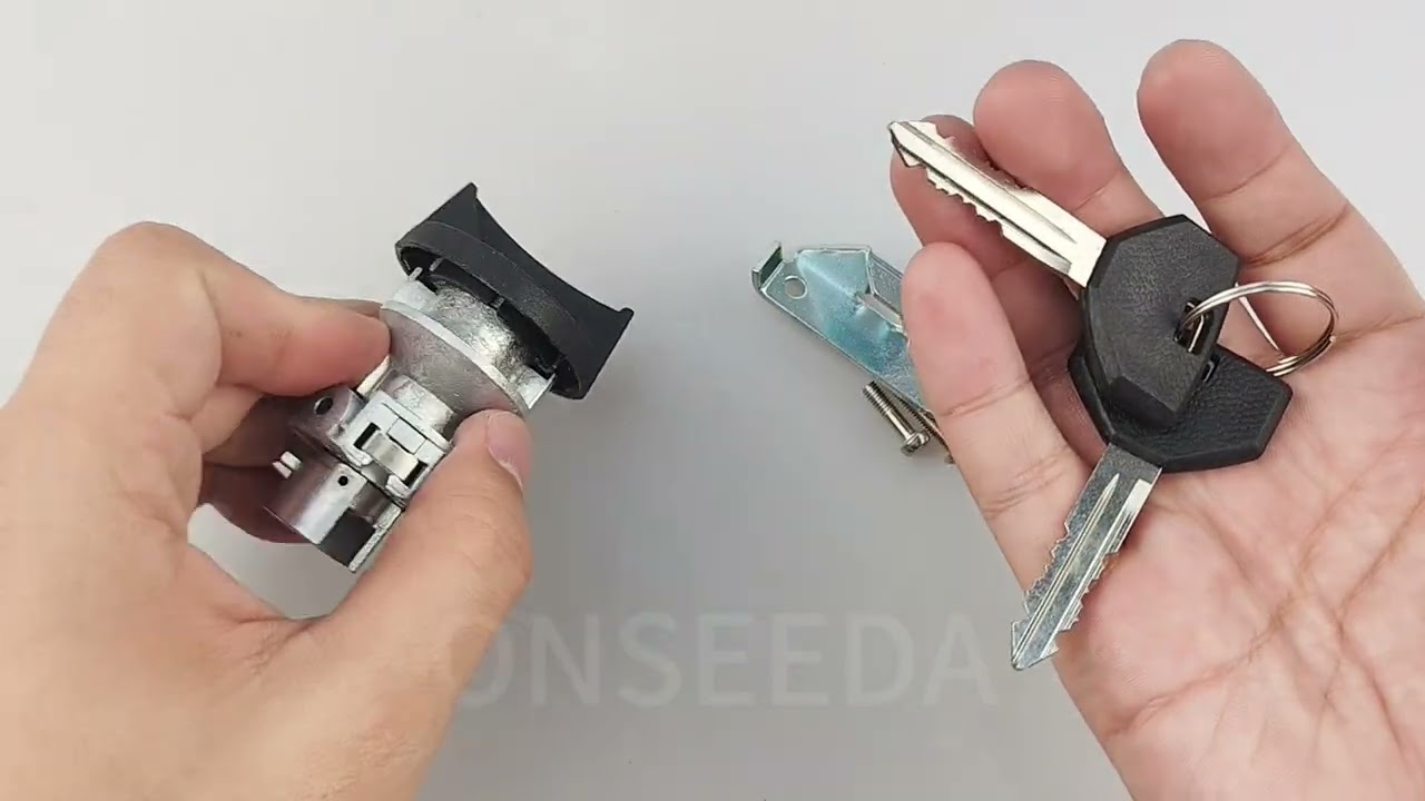 thumbnail image 2 of Ignition Lock Cylinder With Keys For 94-96 Dodge Ram 1500 2500 3500 & 93-95 Caravan 2 of 5