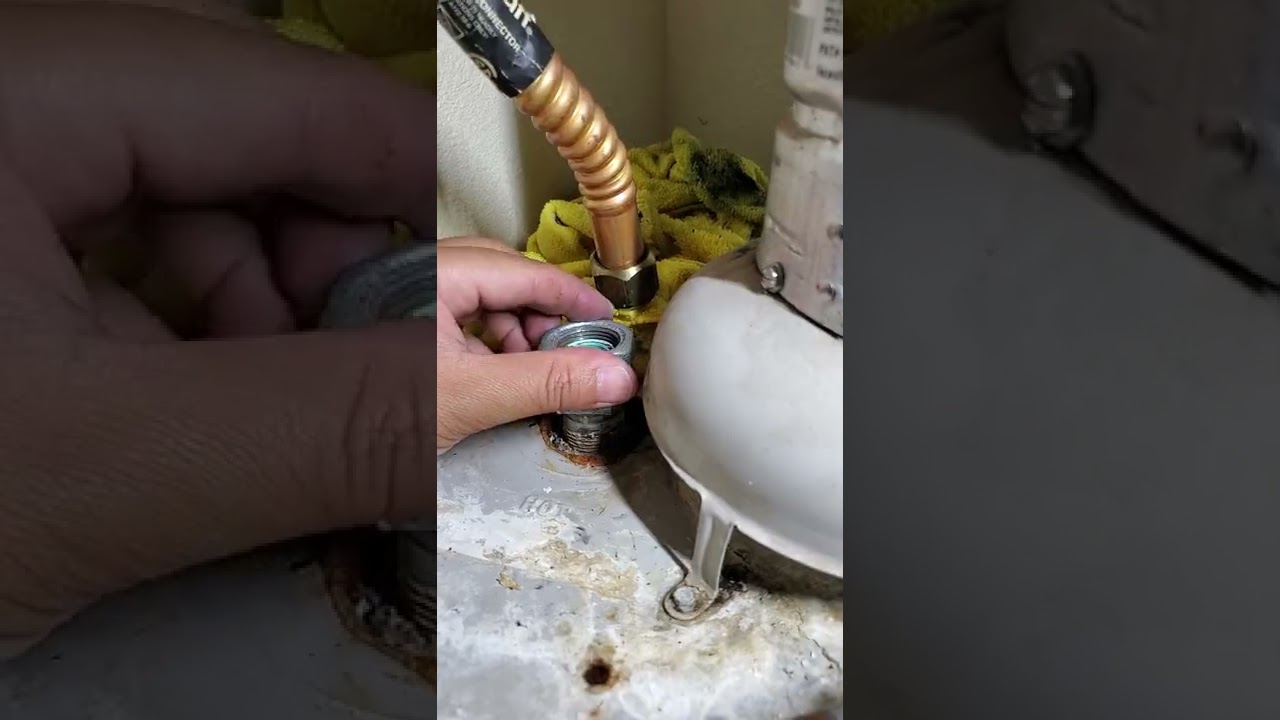 Как открутить застрявший ниппель водонагревателя | Метод с двумя гайками | Без сверления и резки!...