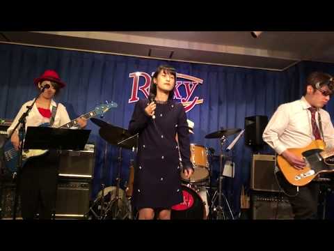 藤本小夏とファンタジー　/　硝子坂