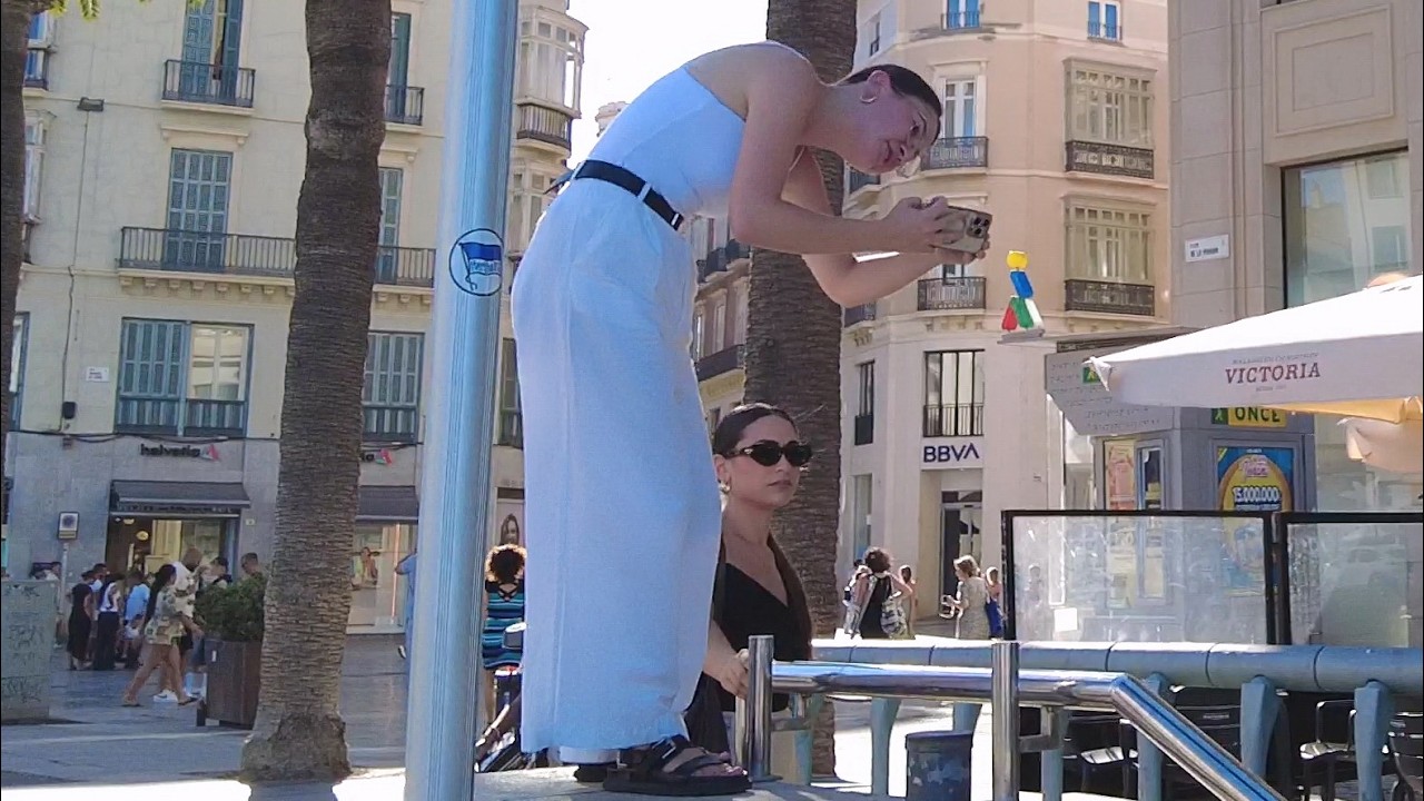 Málaga streets are crowded on weekends