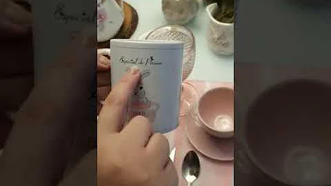 Pode usar caneca na mesa posta?