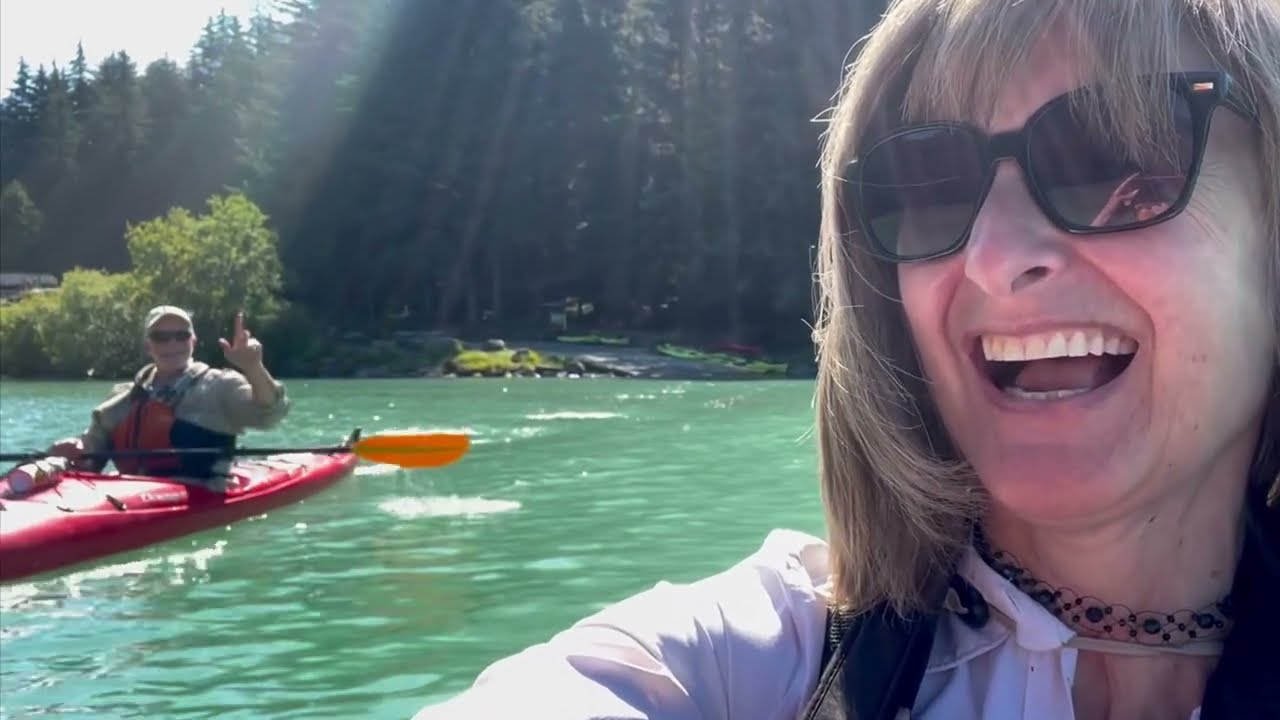Chilkoot Lake Paddle: A walk along bear tracks and floating with salmon