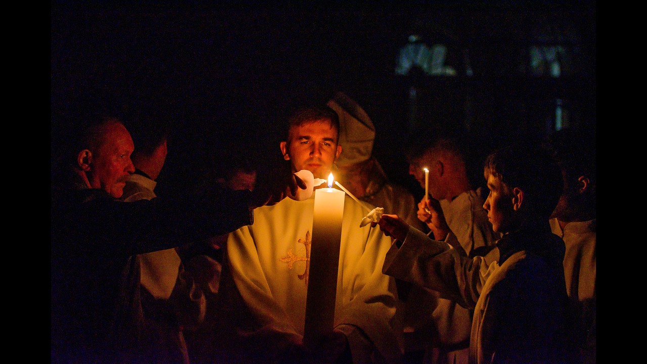 Veľkonočné obrady- Biela sobota - YouTube