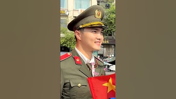 Nụ cười toả nắng của các chú công an làm chị em gục ngã #respect #congannhandan #short