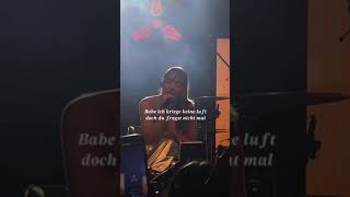 Ayliva - kal yanimda live konzert in Berlin (Columbia halle)