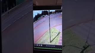 Camión casi atropella a un peatón en Garuhape Misiones