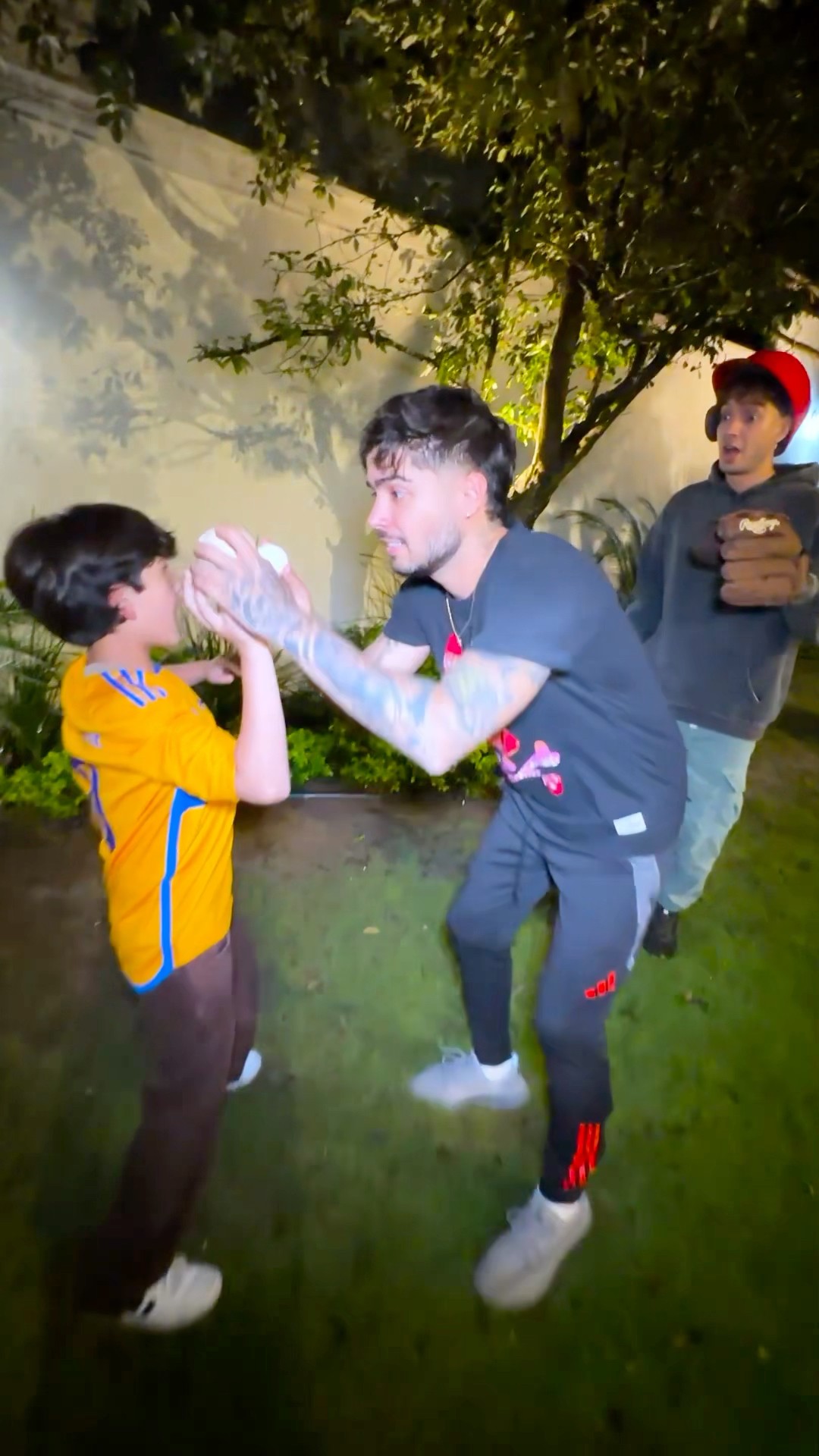 ¡Lo Que Sucede Cuando Hago el Pausa Challenge a Mis Amigos!