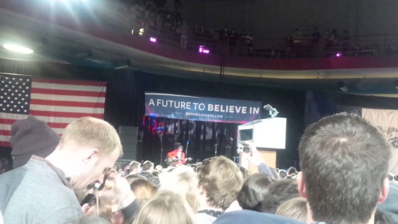 Bernie Sanders Iowa City rally- Foster the People- 1-30-2016 - YouTube