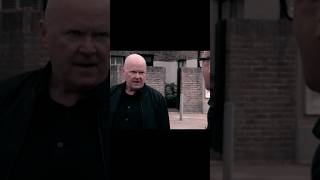 Phil Mitchell beats up Chris Difford #BBC #eastenders #squeeze #philmitchell #lol #ee #tempted