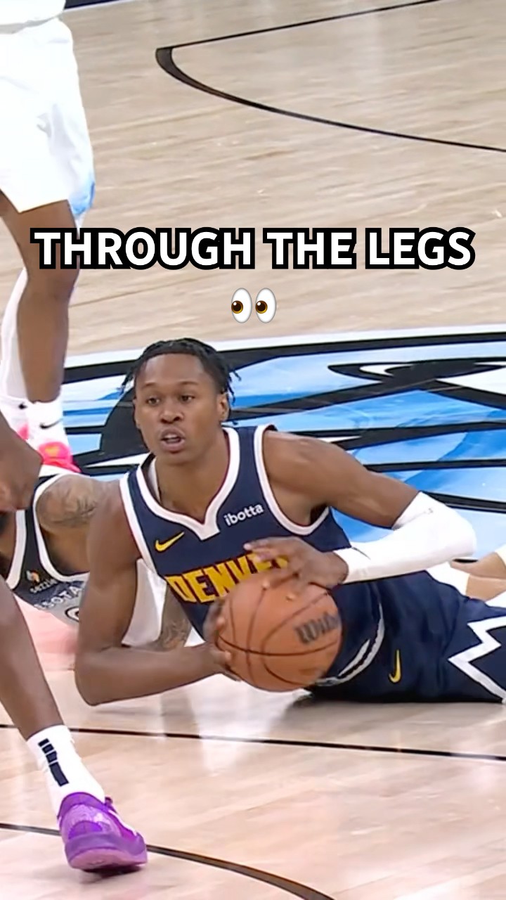 Peyton Watson dime through the legs ?