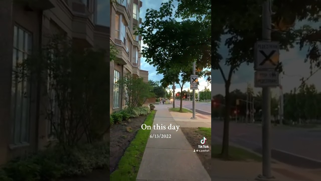 11 Thorncliffe Park Dr 