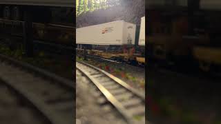 Conrail TV-14 rounds WJC Curve led by a GP40-2 and a U30B. #fyp