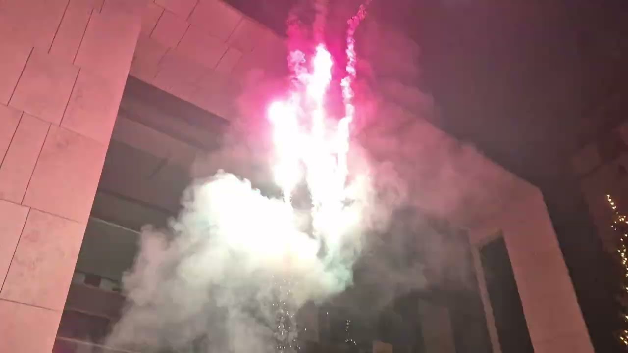 Silvester 2025/2026 Part 1 🎆  Impressionen nach 0:00 #fireworks #vuurwerk 2 Batterien umgekippt Fail