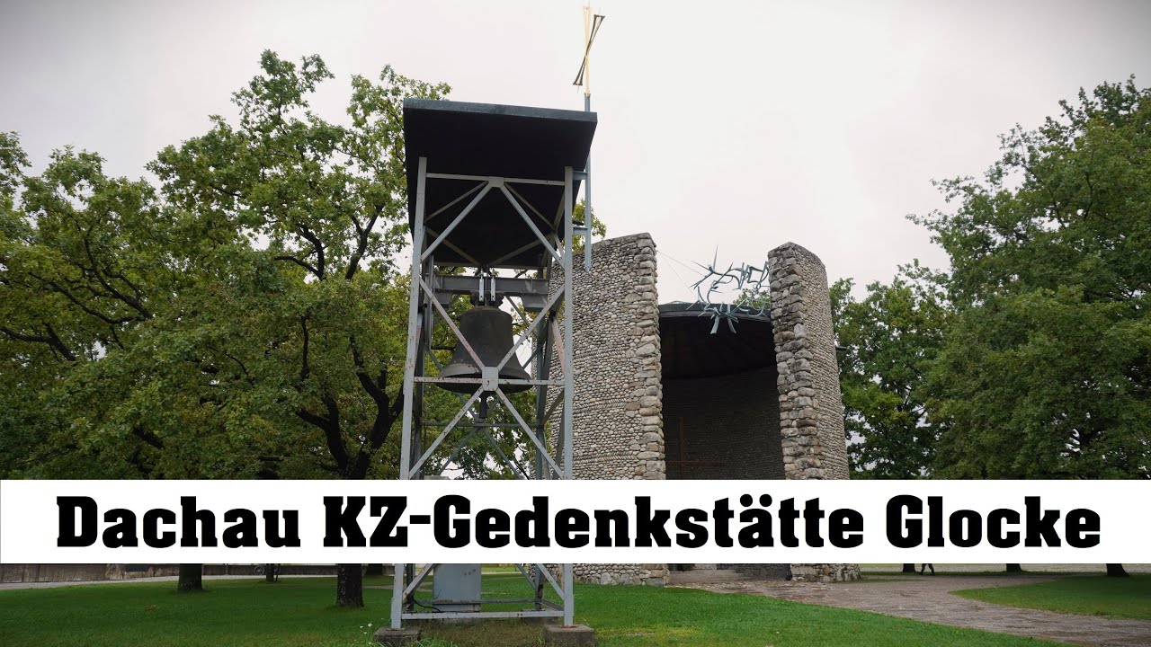 DACHAU (D), KZ-Gedenkstätte, Läuten der Glocke von der Todesangst-Christi-Kapelle