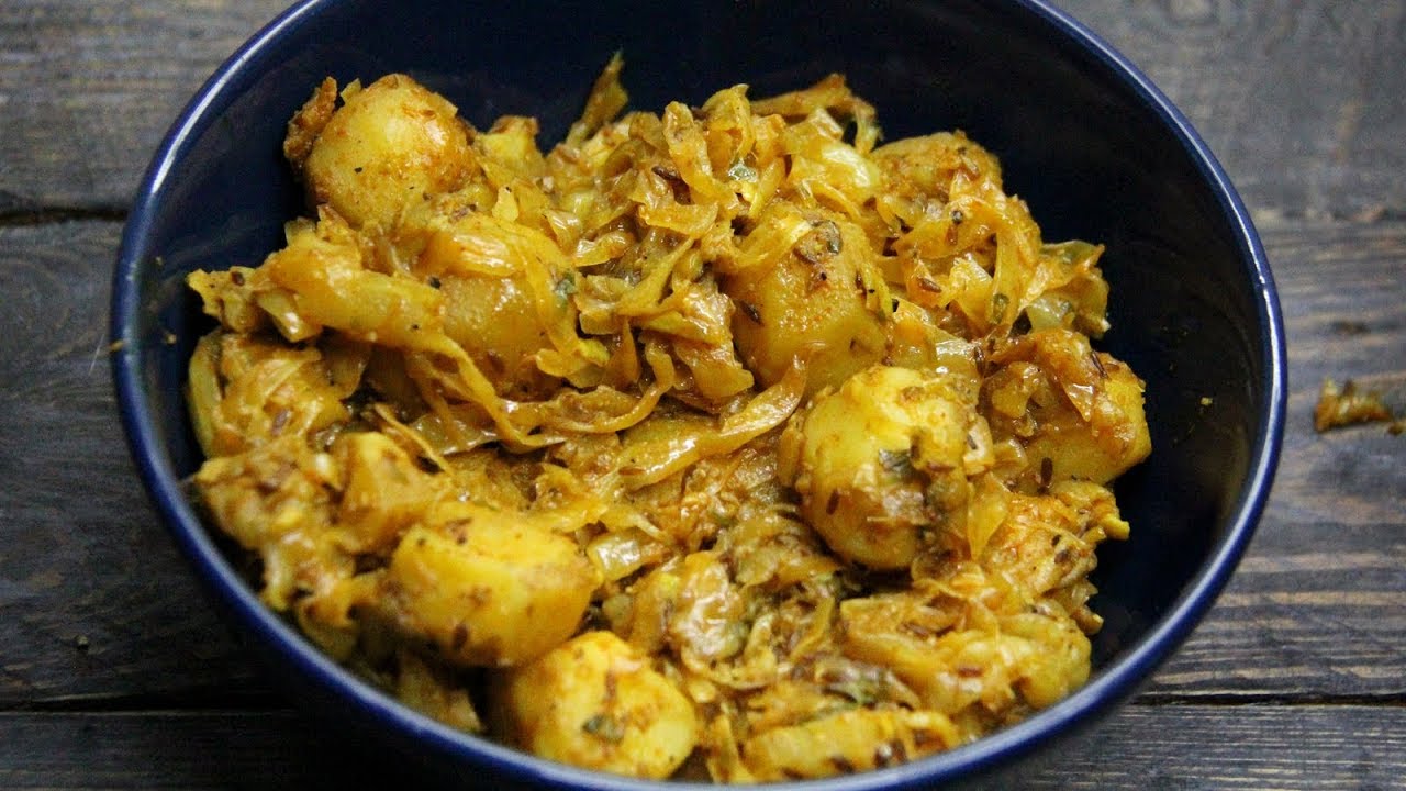 आलू पत्ता गोभी की सब्जी Cabbage Recipe - Simple Cabbage Sabzi Recipe - Aloo Bandh Gobhi Masala | Foods and Flavors