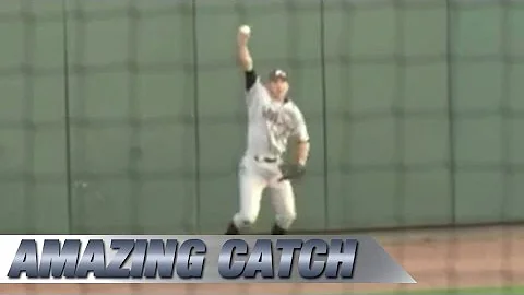 Davidson's Ty Middlebrooks Spectacular Juggling Ga...