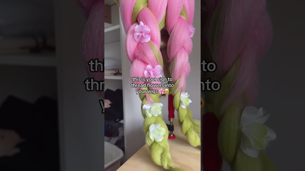 flowers make everything better #animecosplay #cosplaywig #wigstyling #mitsuri #demonslayercosplay
