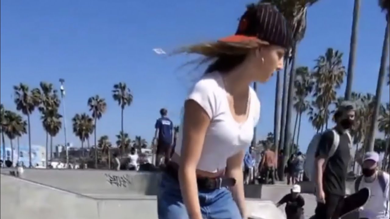 Too Beautiful Girl Skateboarder vol.18   