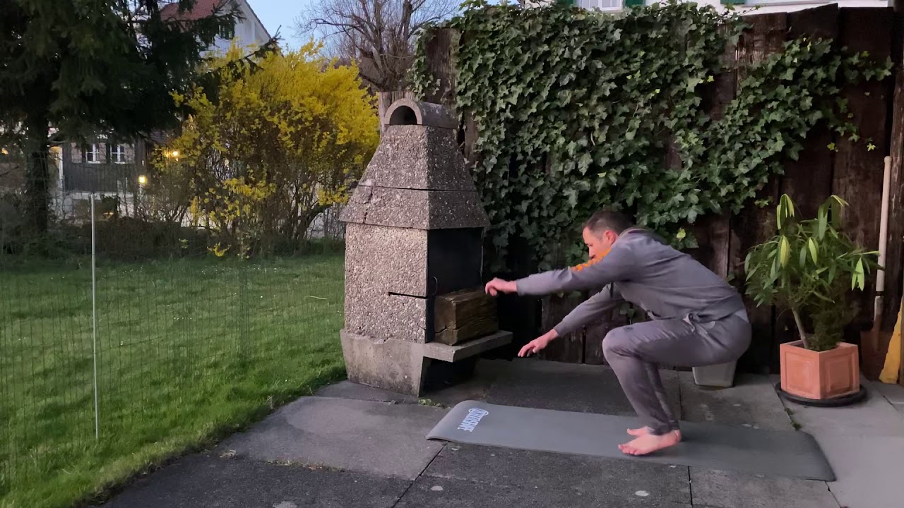 Eccentric accentuated Pistol Squat - YouTube