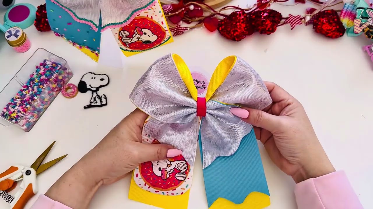 Многослойная прическа-пучок с короткими хвостиками 🎀