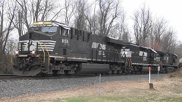 NS 8156 leads NS 39Q EB on the NS Lurgan Branch