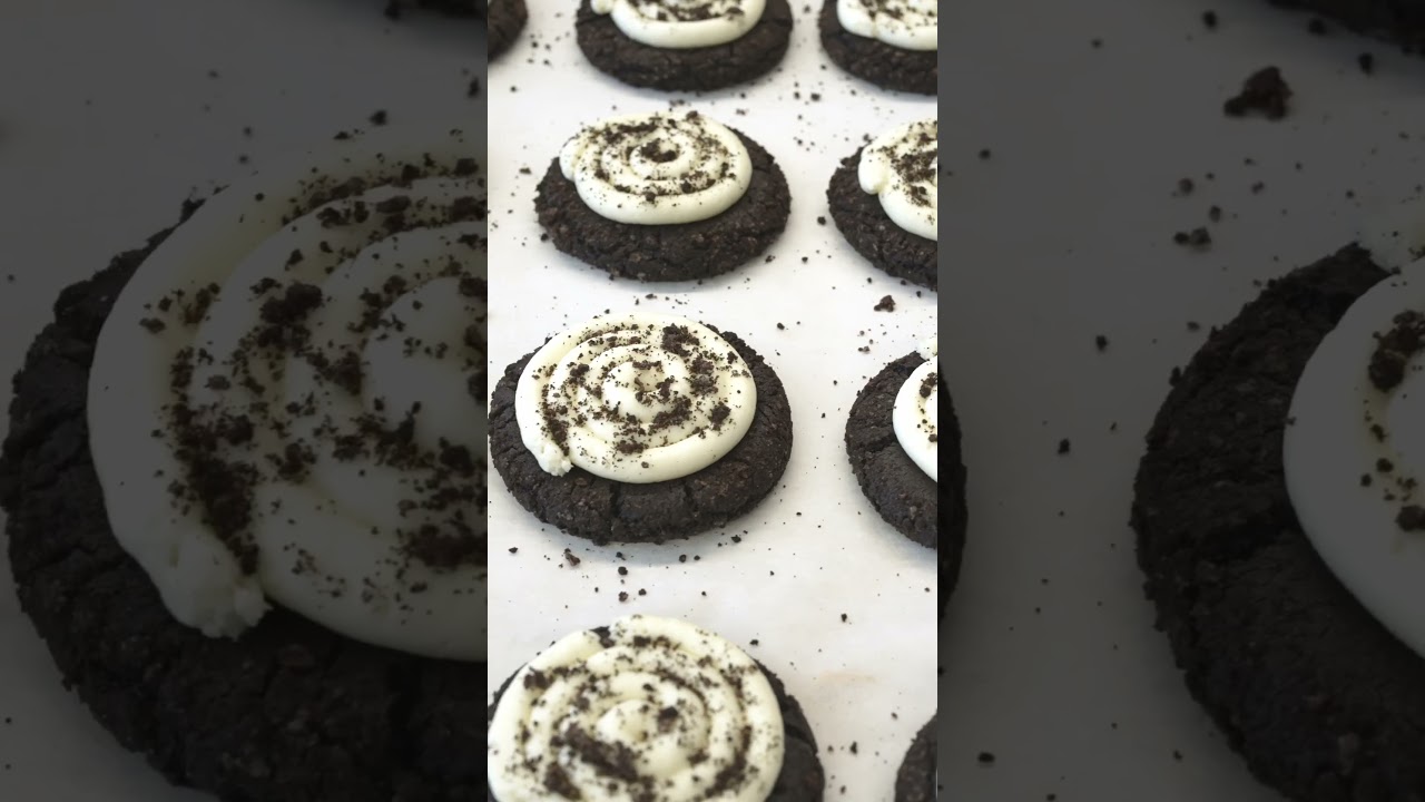 CHOCOLATE CRUMB CAKE FT. OREO® 