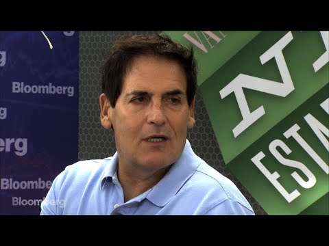 Vidéo: Le milliardaire Mark Cuban tweete contre le milliardaire Donald Trump