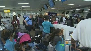 Uptick In Thanksgiving Travel Traffic Expected At MIA This Year
