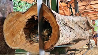 Hinder a brutal attack inside the sawmill" During the destruction of the devil wood