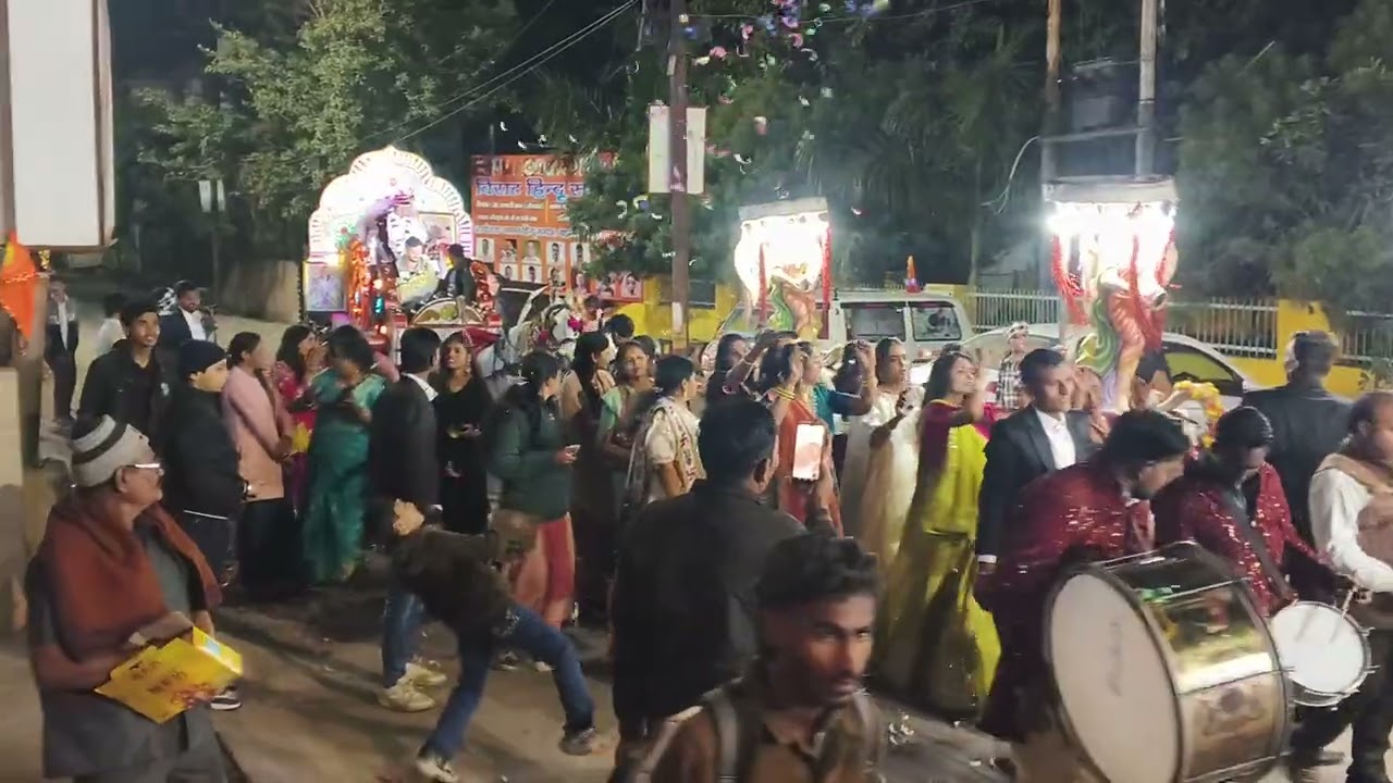 My name is lakhan  mohan band pes karta hua 7017609709